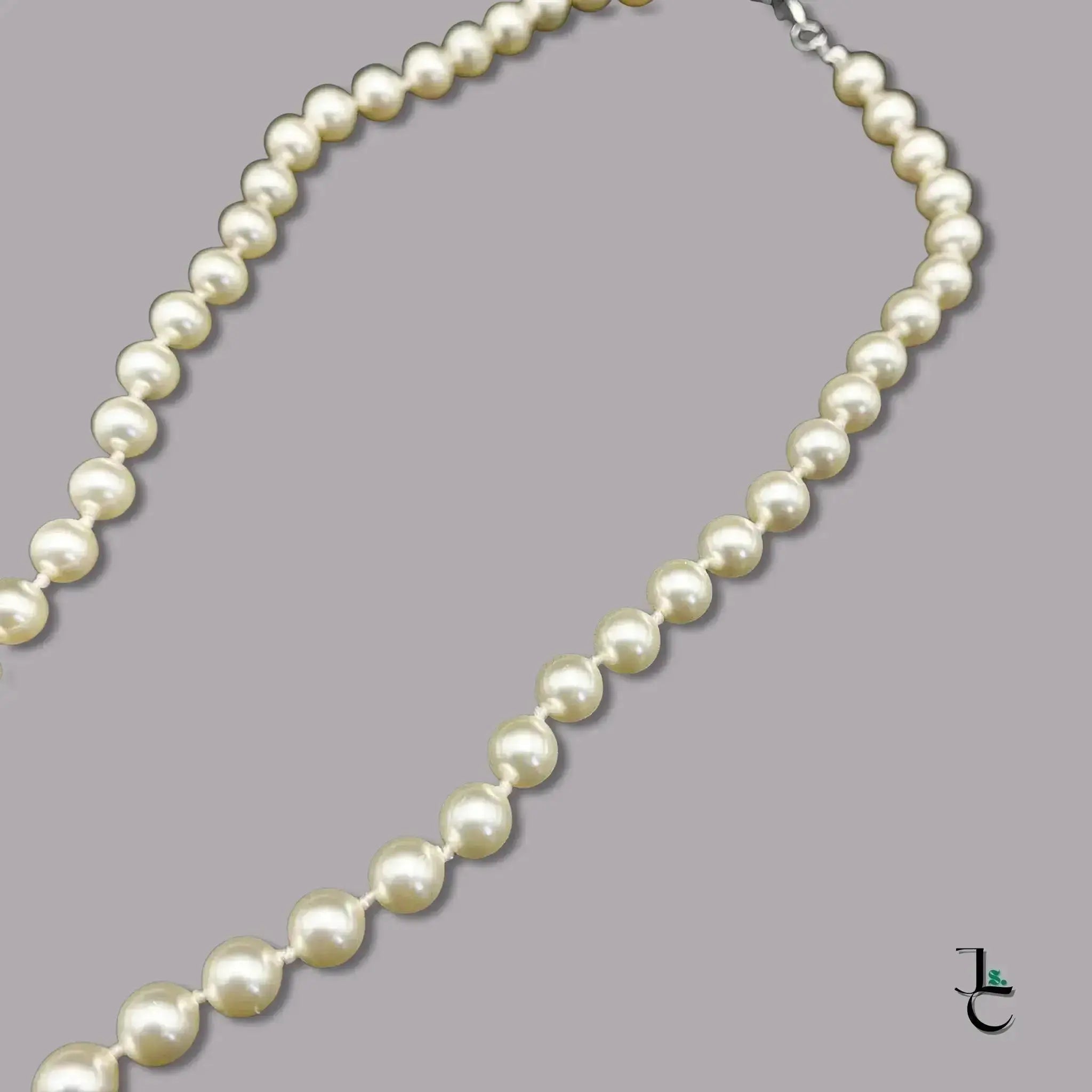 Amazon.com: Saturn Pearl Necklace Golden Silver White Pearl Bead Necklaces  Crystal Rhinestone Pearl Necklace for Women Best Friend Girlfriend Birthday  Anniversary Valentine's Day (gold) : Clothing, Shoes & Jewelry